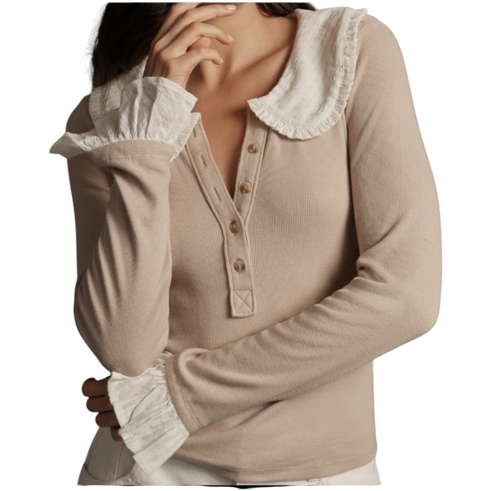 NWT The Keira Collared Button-Front Blouse By Pilcro. Khaki. Size SP